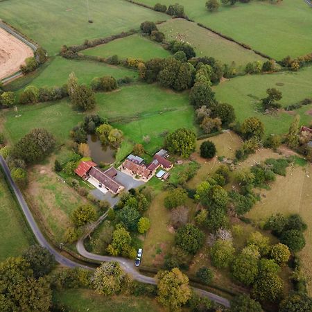 Villa 24H Le Mans - Les Haies Gite, Near Le Mans Circuit Coulans-sur-Gée Exterior foto