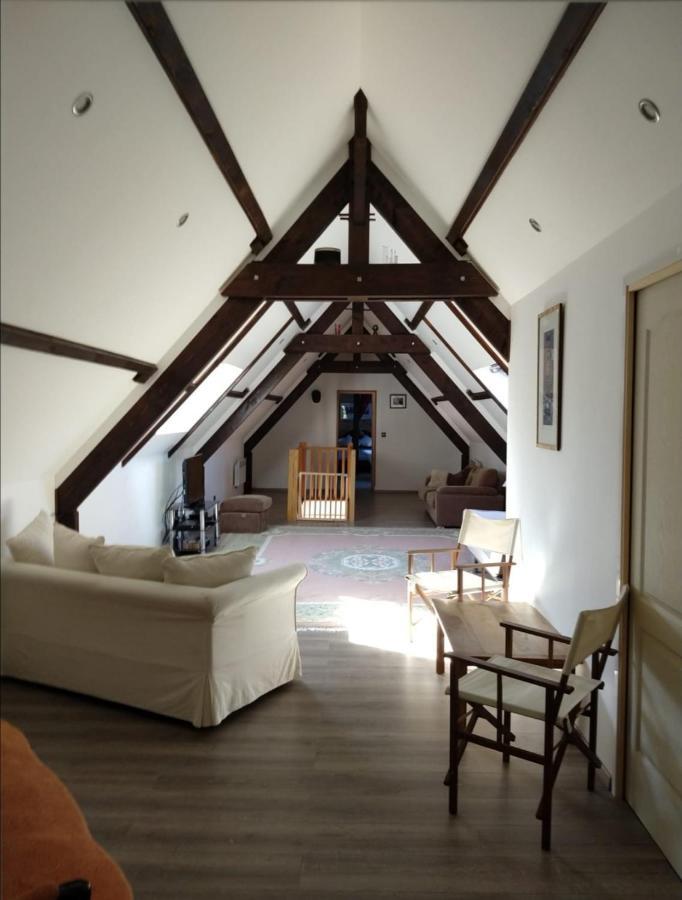 Villa 24H Le Mans - Les Haies Gite, Near Le Mans Circuit Coulans-sur-Gée Exterior foto